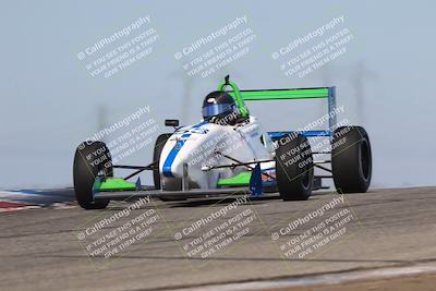 media/Oct-26-2025-CalClub SCCA (Sun) [[8ce1e69566]]/Group 3/Grapevine/